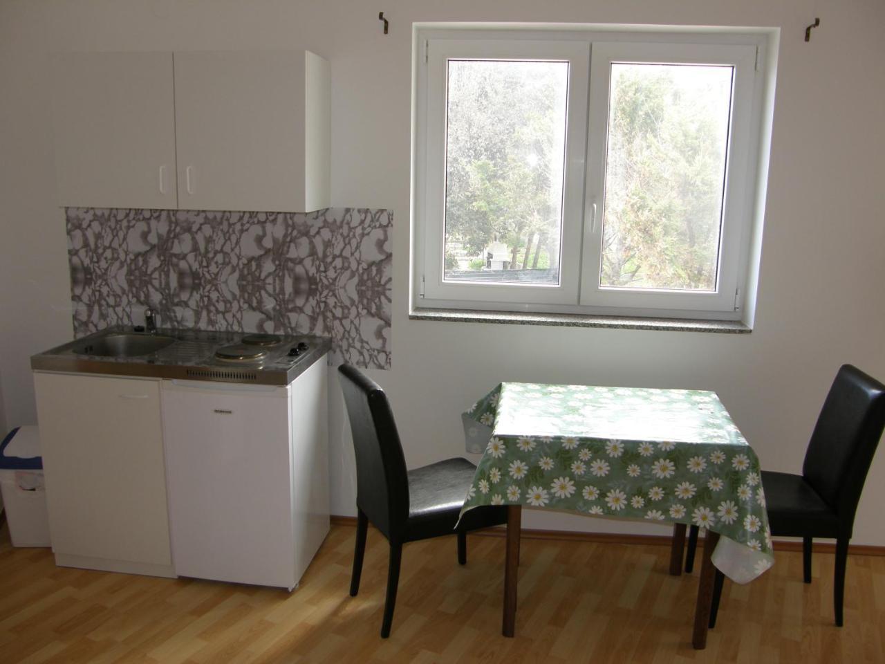 Apartments Pintar Zarok Baška Exterior foto