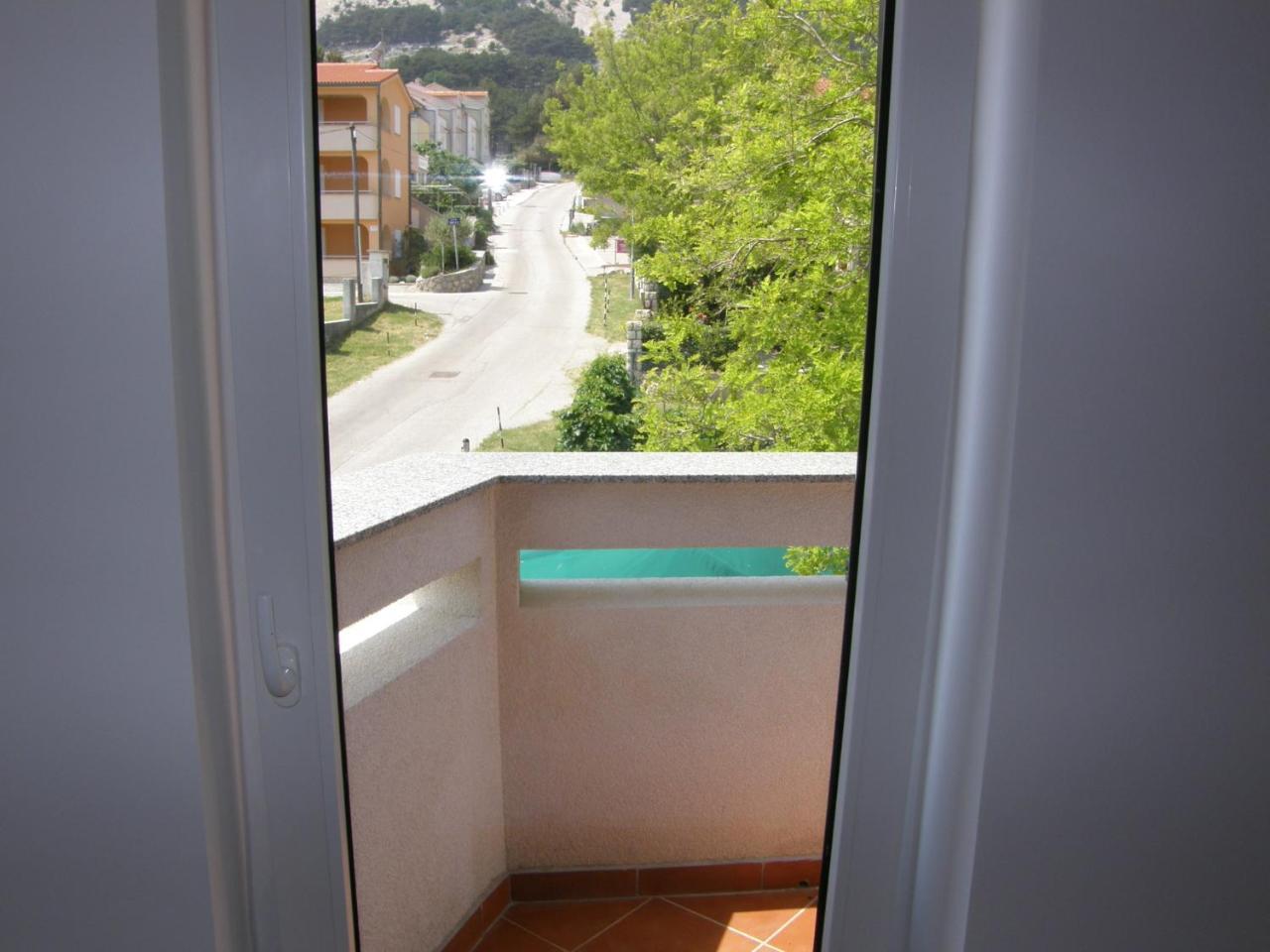 Apartments Pintar Zarok Baška Exterior foto
